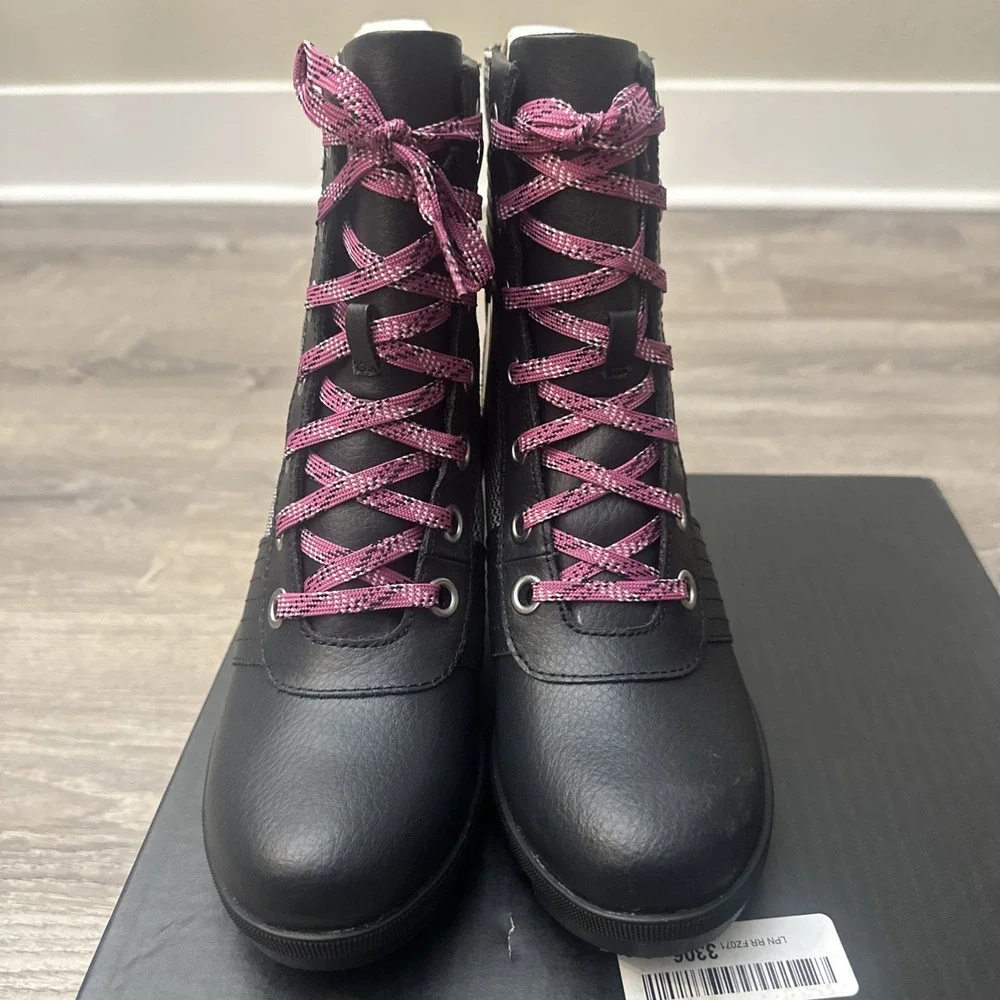 Sorel Boots Youth 5 Girls Lexie Wedge Winter Boot NY4557-010 Black Leather